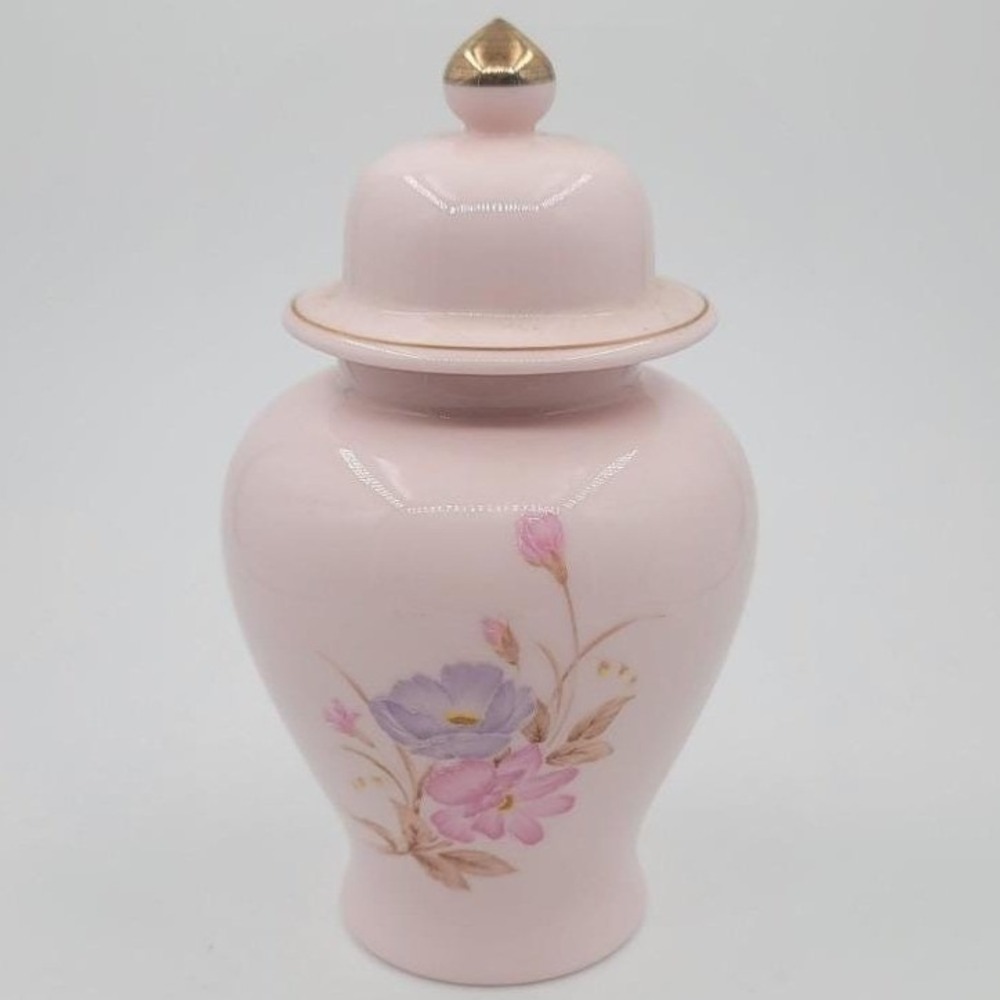 Rare Vintage‎ 6" PINK PORCELAIN Japan TULIP FLORAL VASE Collectable